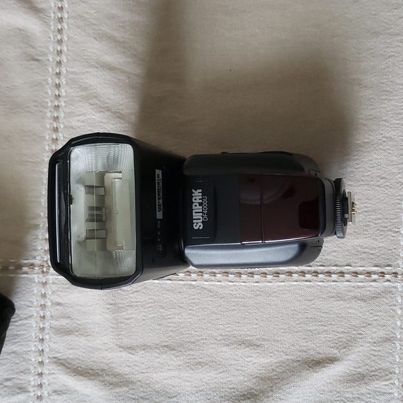 Sunpak powerzoom Df4000U flash - Picture 2 of 8